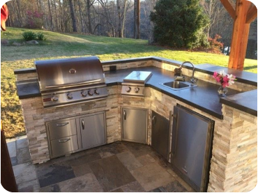 Benefits of Investing in an Outdoor Kitchen