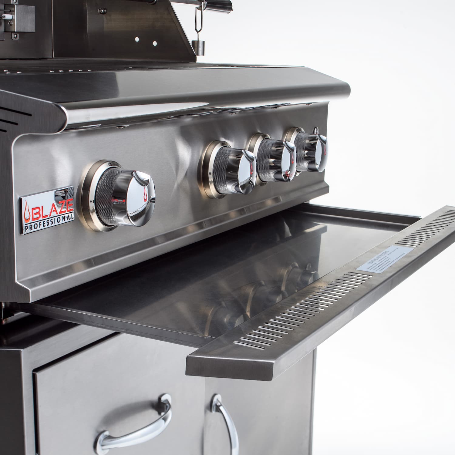 Blaze Professional LUX 34 Inch 3 Burner Natural Or Propane Gas Grill - BLZ-3PRO