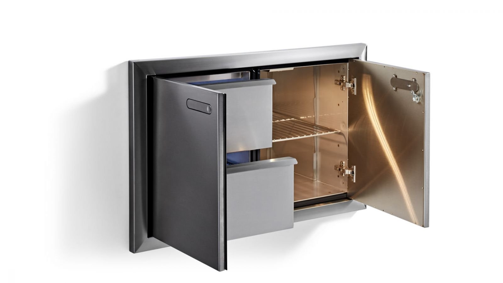 Lynx Professional 36-Inch Sealed Pantry - LPA36