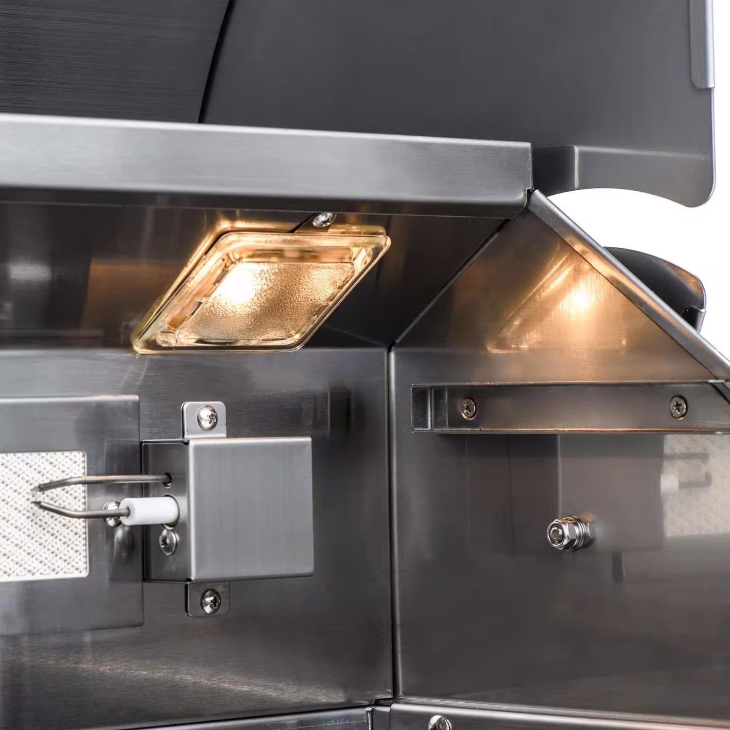 Blaze LTE 40-Inch 5-Burner Built-In Propane Or Natural Gas Grill With Rear Infrared Burner & Grill Lights-BLZ-5LTE3