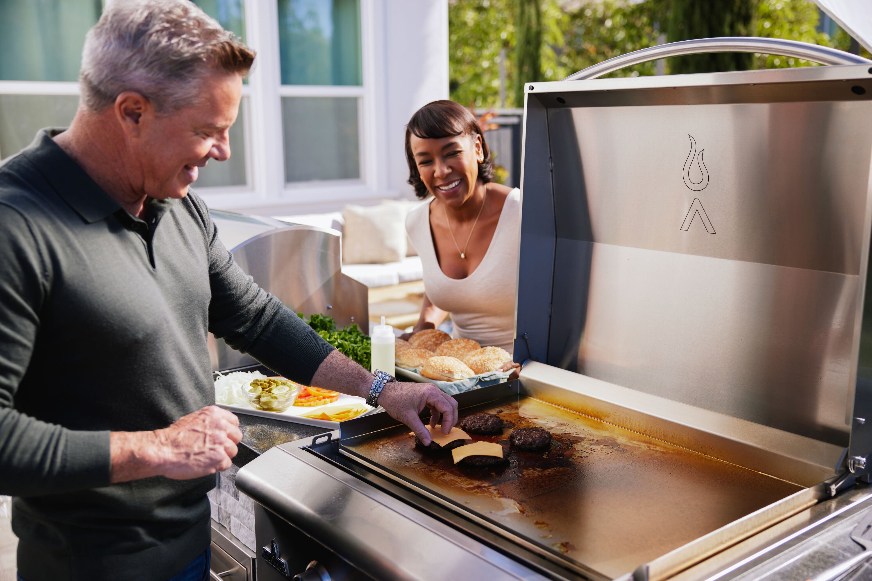 BLZ-GRIDDLE-LTE3-large.jpg__PID:057ee832-995f-4631-a194-852bf32e805d