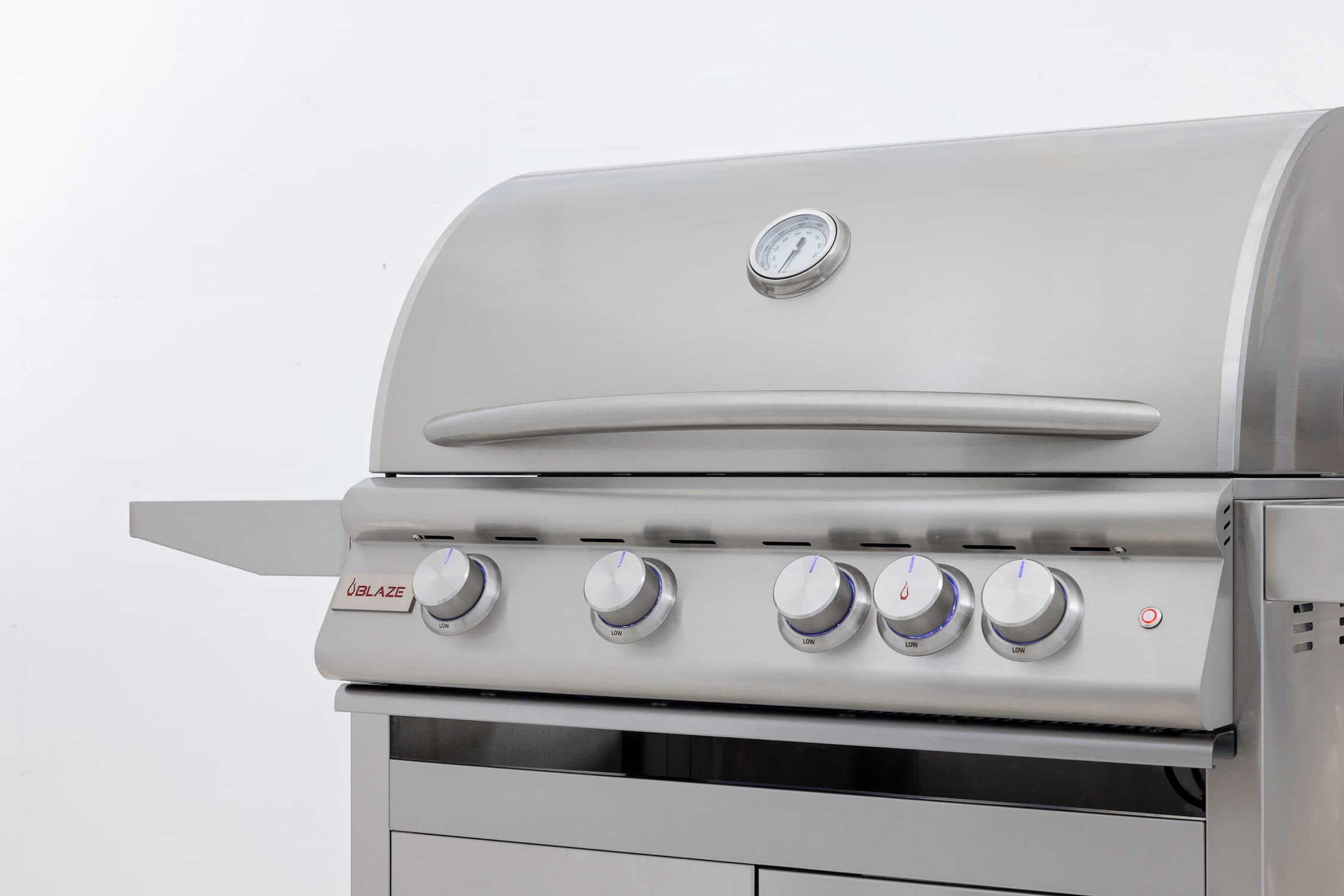 Blaze Professional Marine Grade 32 Inch Plus 4 Burner Natural Or Propane Gas Grill-BLZ-4LTE3MG