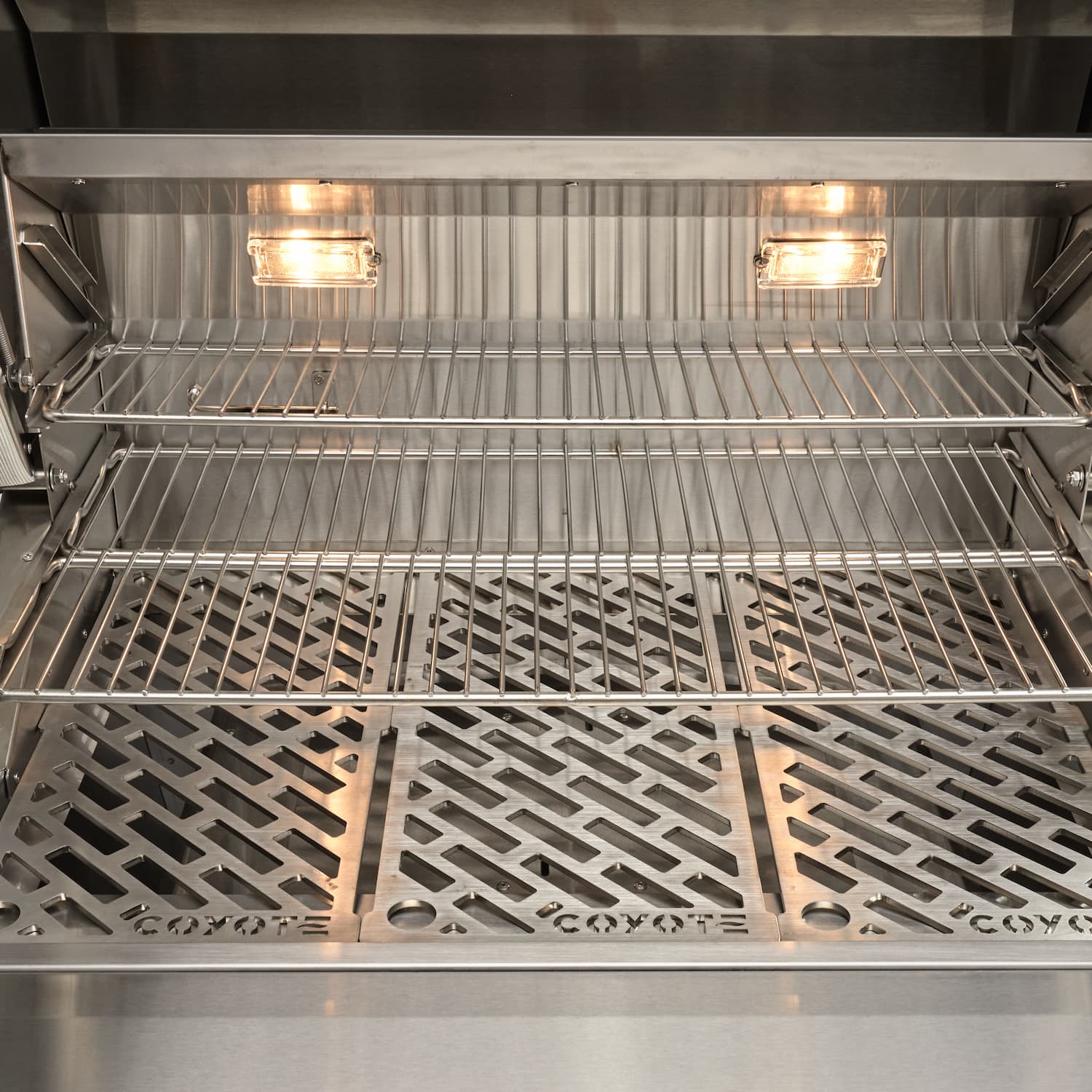 Coyote 28-Inch Built-In Pellet Grill - C2P28