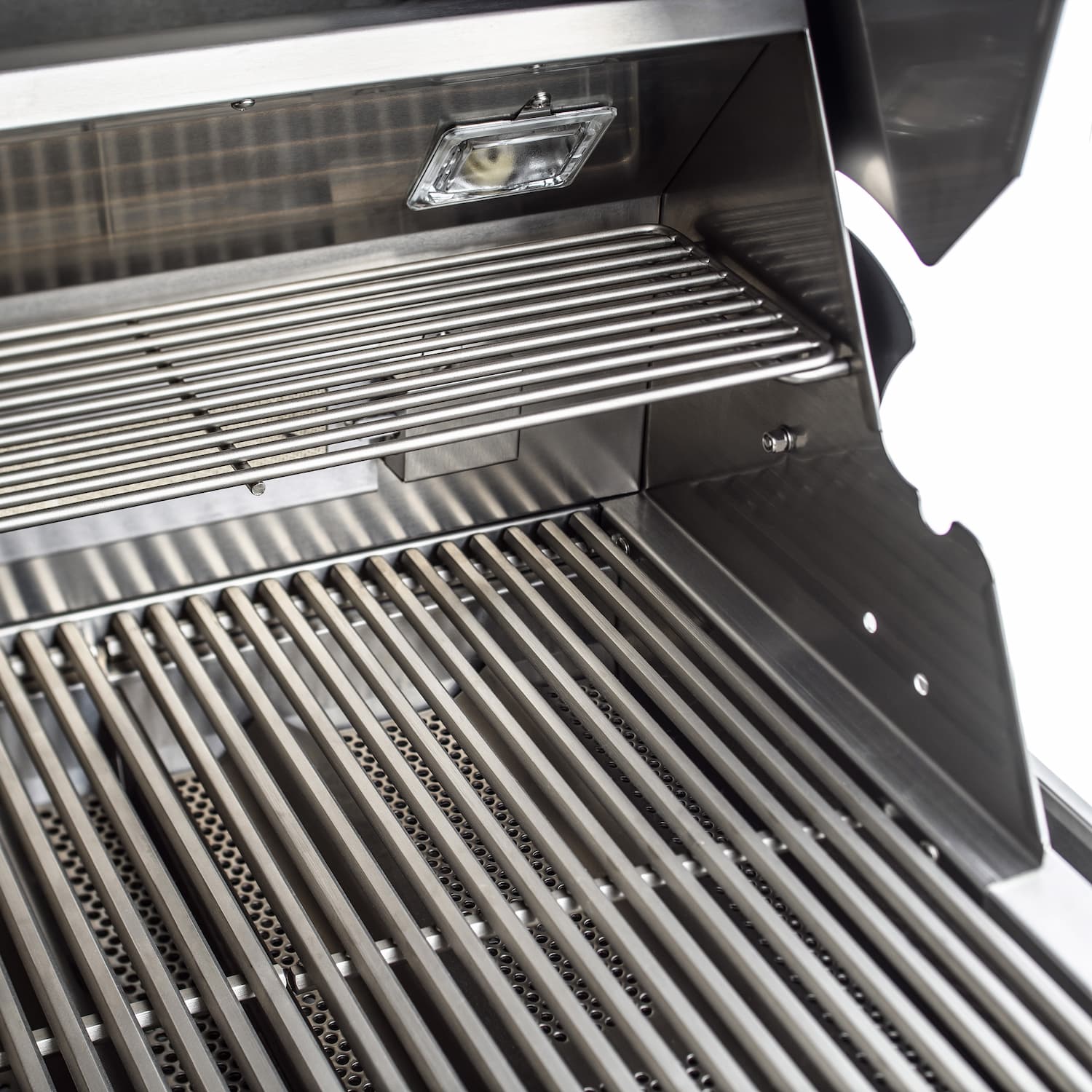 Blaze Professional LUX 34 Inch 3 Burner Natural Or Propane Gas Grill - BLZ-3PRO