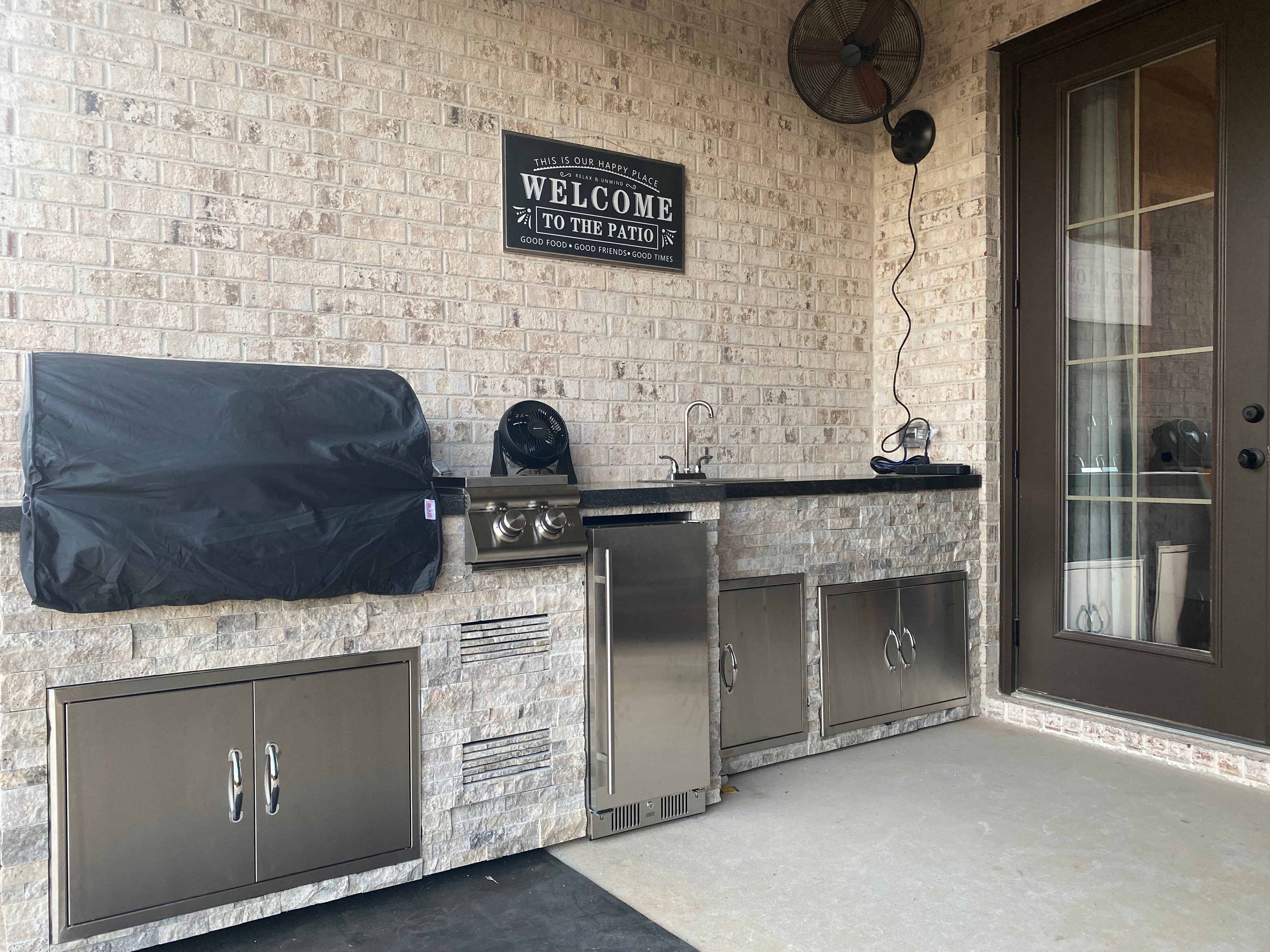 D Montgomery Finished Kitchen.jpg__PID:cd8c9035-f643-4639-8eb7-5478cc297efe