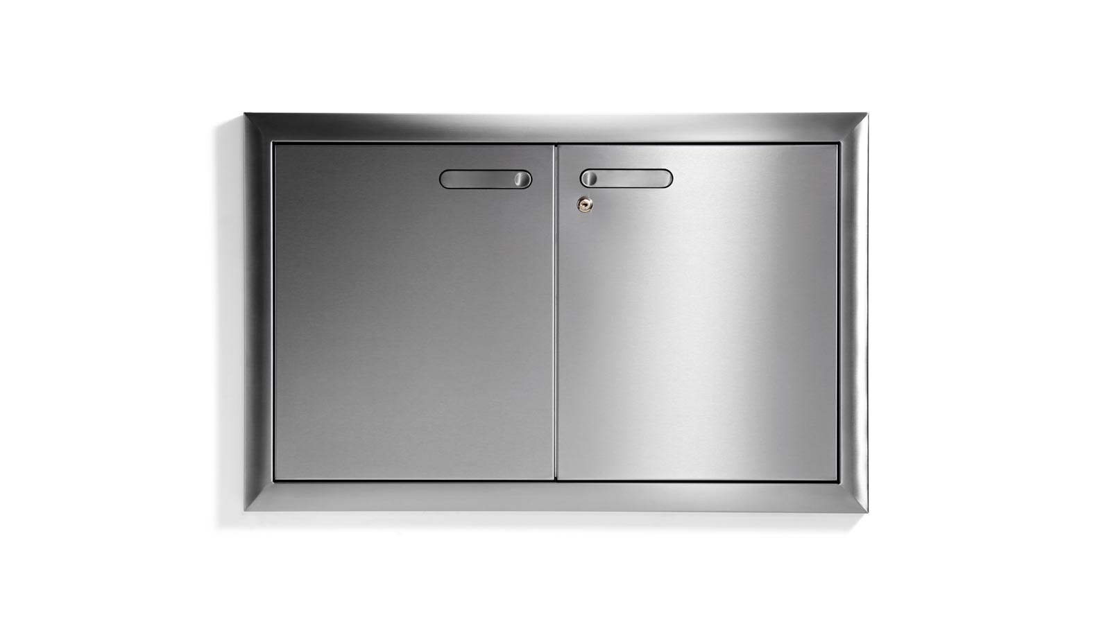 Lynx Professional 36-Inch Sealed Pantry - LPA36